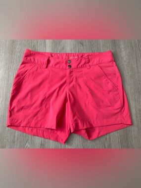 Columbia Omni Shield Women’s Pink Hiking Outdoor Shorts Size 6 Small